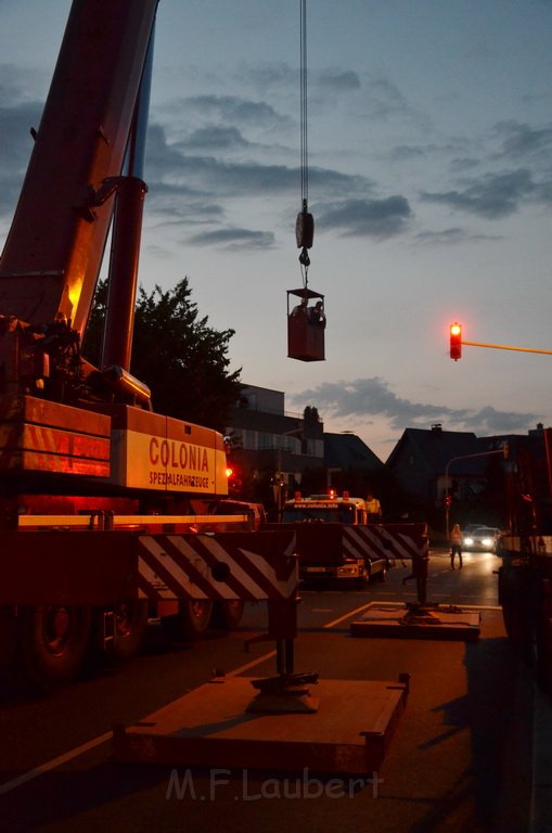 Kran drohte umzustuerzen Koeln Porz Zuendorf Hauptstr P200.JPG - Miklos Laubert